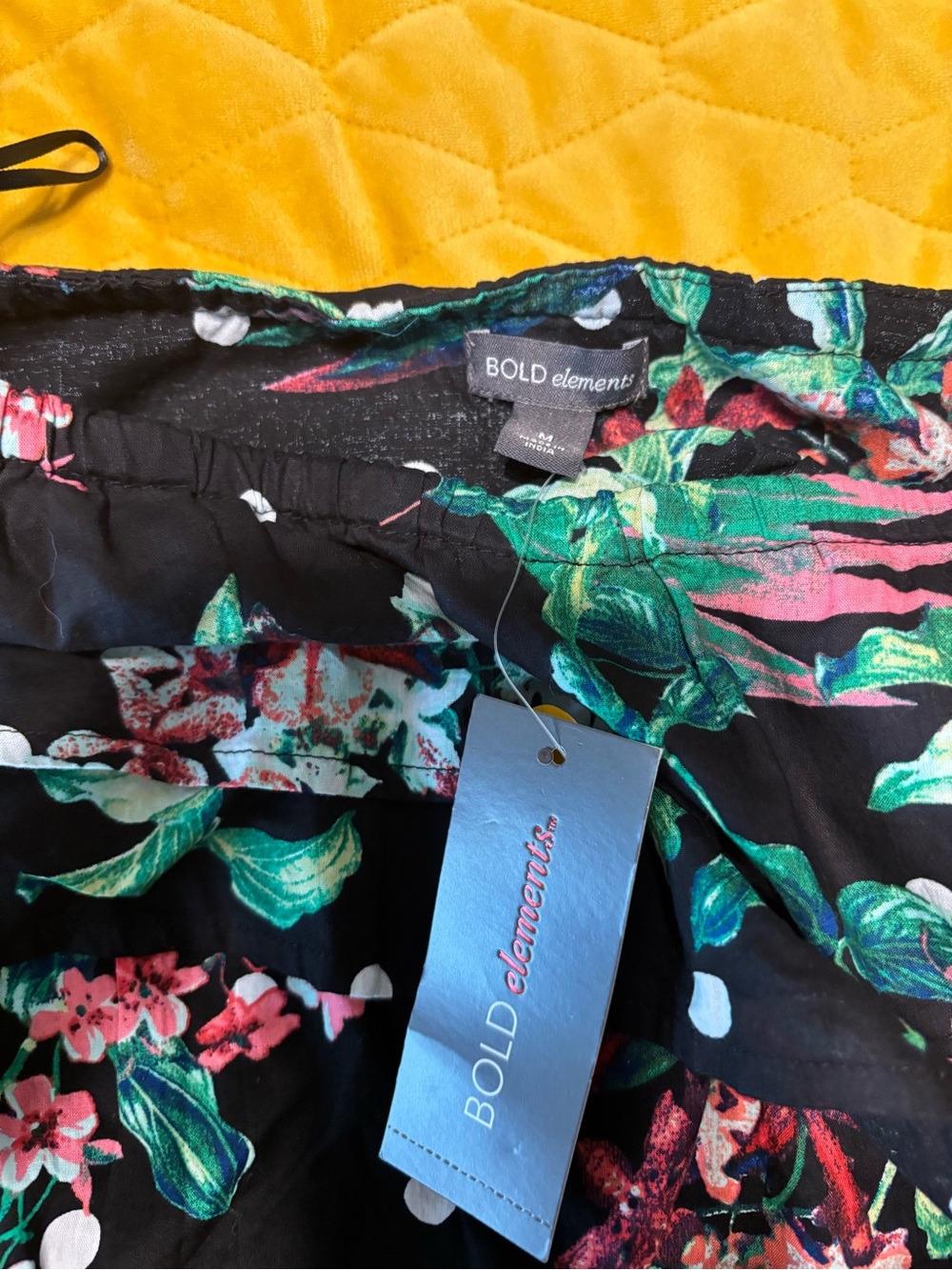 BOLD elements Size M Black Floral Skirt with Green & Pink #9